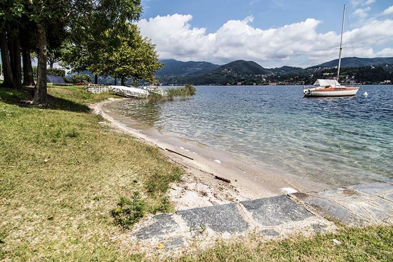 Emy Lake Orta เพลลา ภายนอก รูปภาพ